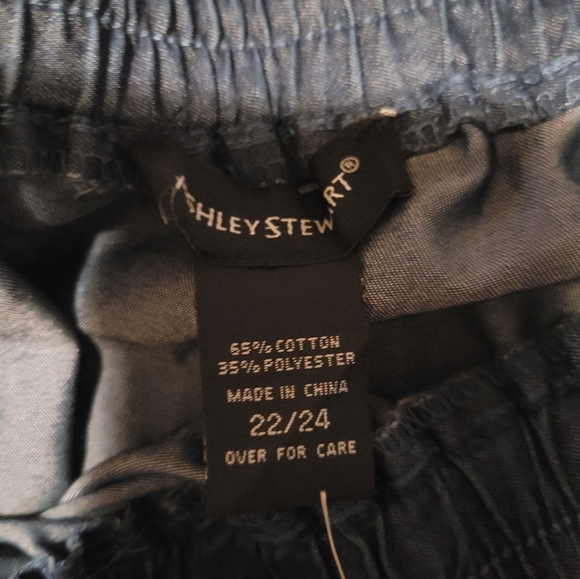 Ashley Stewart size: 22/24 - Picture 4 of 4